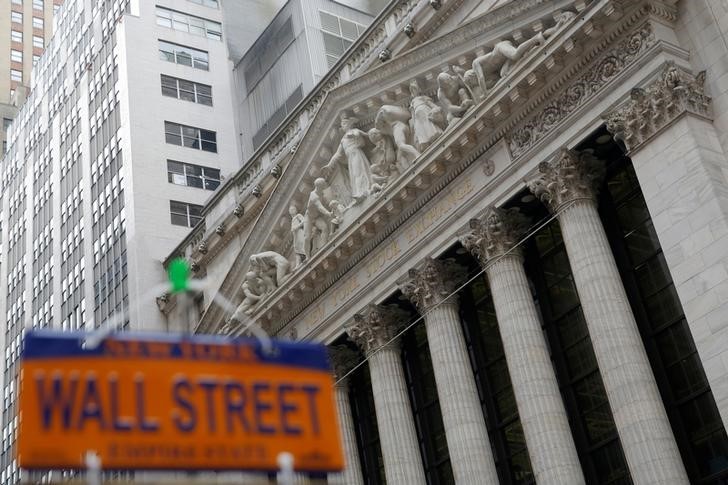Рынок акций  США закрылся падением, Доу-Джонс спустился на 0,03%