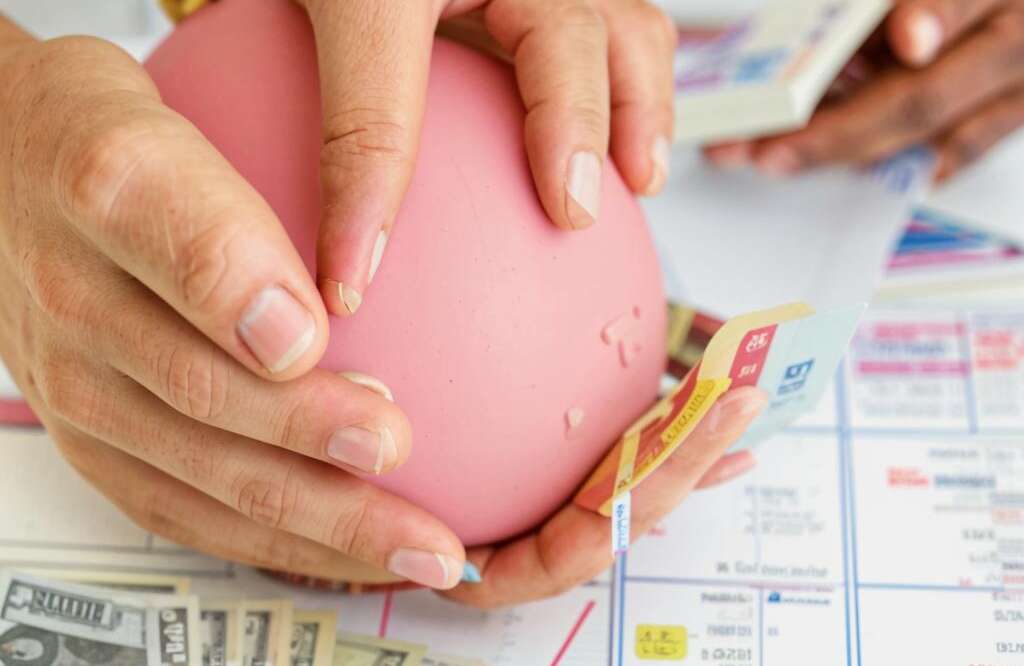 Готовимся к декрету: сколько платит государство и сколько нужно накопить самостоятельно в 2025